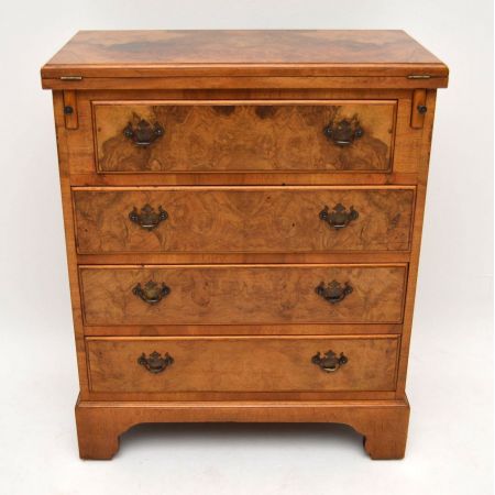 Antike Burr Walnut Bachelors Chest of Drawers