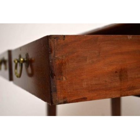 Damenschreibtisch aus mahagoni Ladies Desk mit grüner Lederplatte 