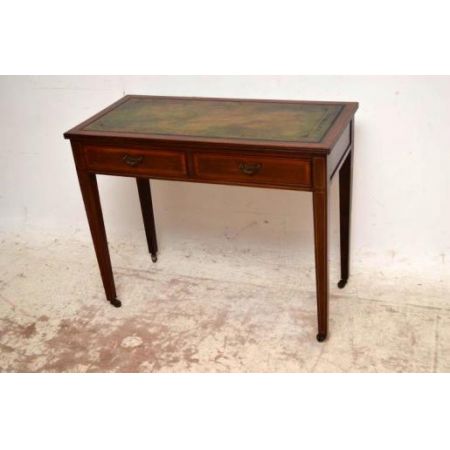 Antiker kleiner Schreibtisch aus Mahagoni