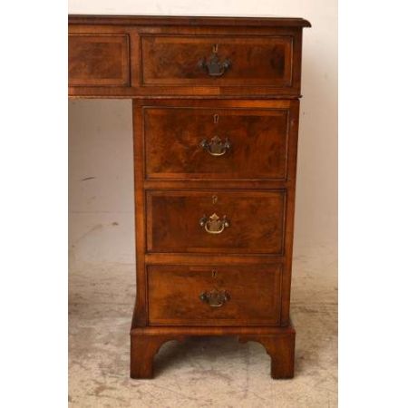 Antiker Flame Mahagoni Schreibtisch Bürotisch mit vielen Schubladen 