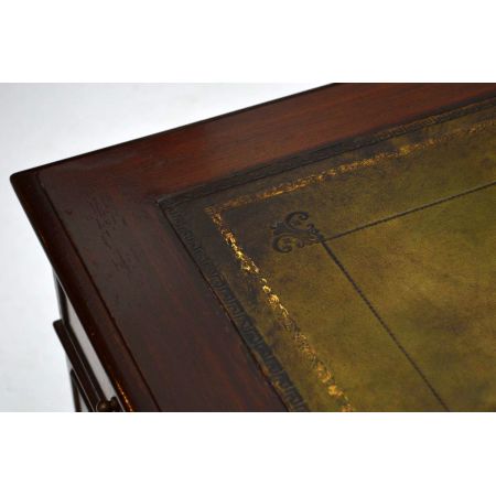 Imposanter antiker Schreibtisch Mahagoni