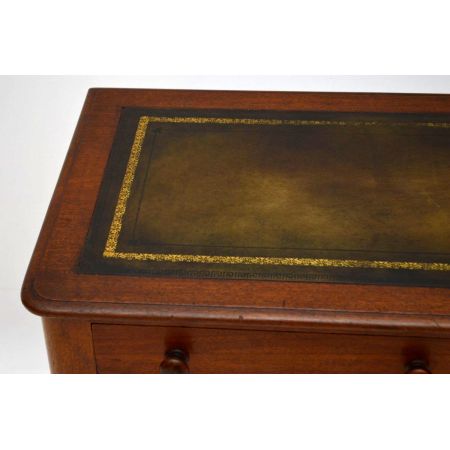 Victorianischer Schreibtisch aus Mahagoni