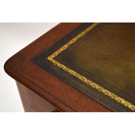 Victorianischer Schreibtisch aus Mahagoni