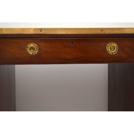 Antiker Campaign Schreibtisch