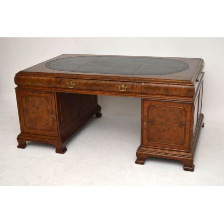 Antiker beeindruckender Partners Desk Schreibtsich