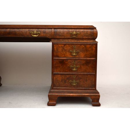 Antiker beeindruckender Partners Desk Schreibtsich