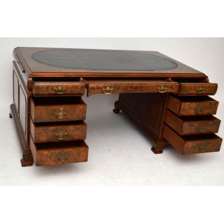 Antiker beeindruckender Partners Desk Schreibtsich