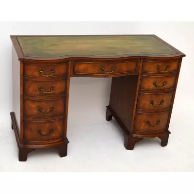 Antier Georgian Mahagoni Leder Schreibtisch Desk