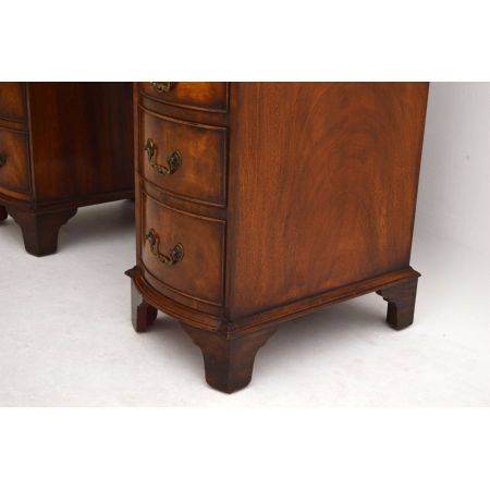 Antier Georgian Mahagoni Leder Schreibtisch Desk