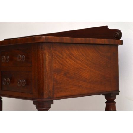 Antiker William IV Mahagoni Schreibtisch Bürotisch aus Holz Beistelltisch