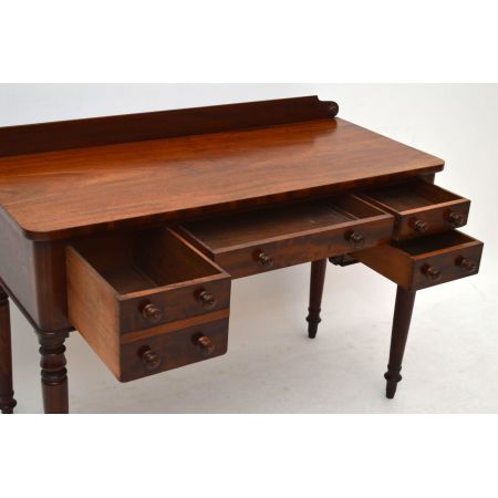 Antiker William IV Mahagoni Schreibtisch Bürotisch aus Holz Beistelltisch