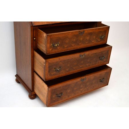 Antiker Oyster Veneer Schreibtischkommode