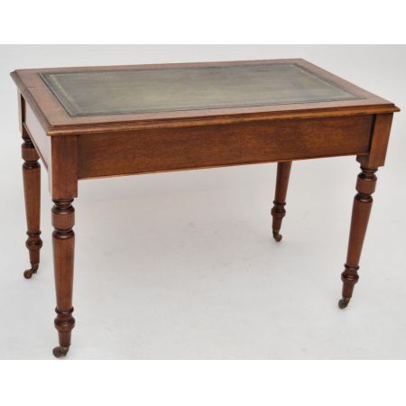 Antiker Victorian Mahogani Schreibtisch mit Lederschreibfläche