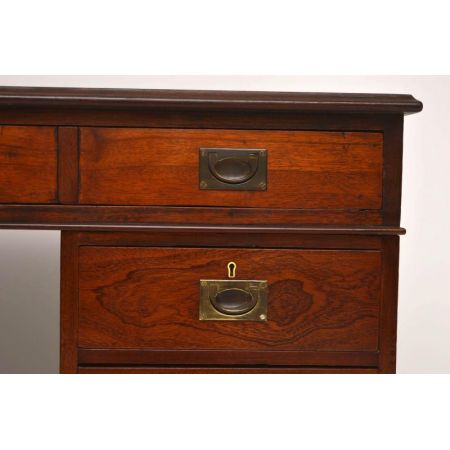 Antiker Mahagoni Leder Top Campaign Schreibtisch