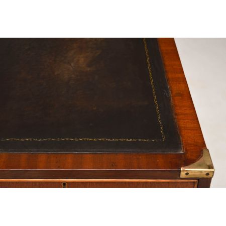 Antiker Campaign Leder-Schreibtisch