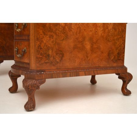 Der antike Queen Anne Style Nussbaum Schreibtisch