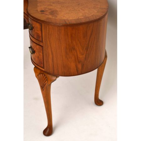 Antiker Burr Nussbaum Kidney Schreibtisch /Frisierkommode