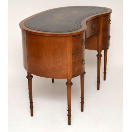 Antiker eleganter Edwardian Intarsien Mahagoni Kidney Schreibtisch