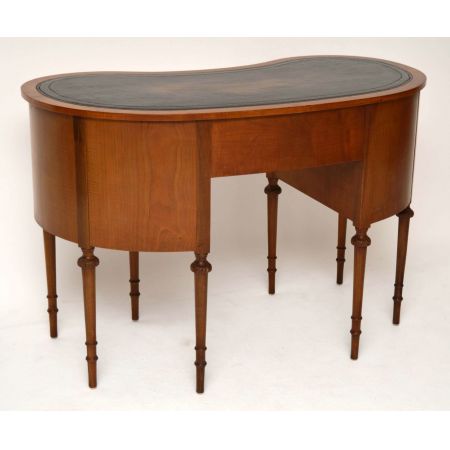 Antiker eleganter Edwardian Intarsien Mahagoni Kidney Schreibtisch