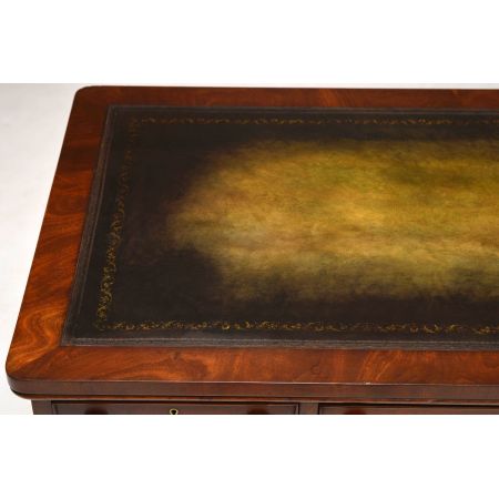 Antiker Victorian Mahagoni Schreibtisch