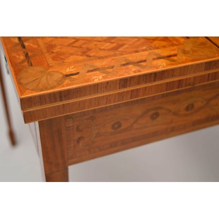 Antiker Satinholz Schreibtisch