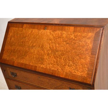 Nussbaum sekretär Bureau  mit grüner schreibplatte 