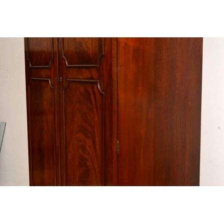 Antiker 2 türiger  Mahagony Kleiderschrank 