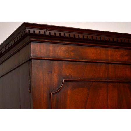 Antiker 2 türiger  Mahagony Kleiderschrank 