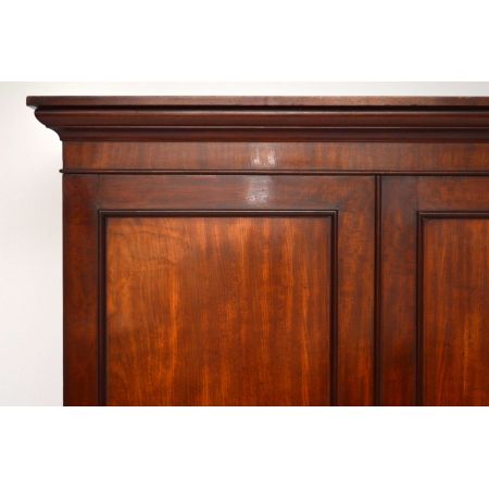 Toller antiker Wäscheschrank Linen Press