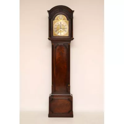 Antike George III Mahagoni Standuhr mit Messingzifferblatt