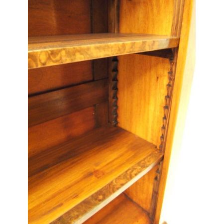 Ein Paar Vicatorian Bücherschränke