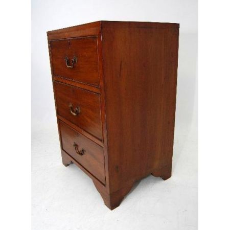 Ein Paar antiker Georgean Mahagoni Nachttische