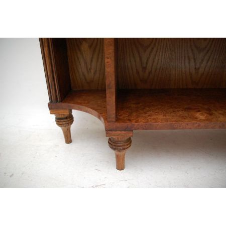 Antikes Regency-Stil Bücherregal