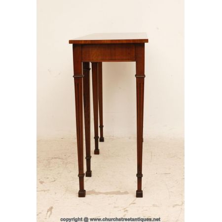 Langer antiker Georgian Beistelltisch