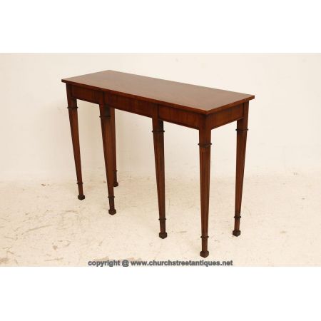 Langer antiker Georgian Beistelltisch