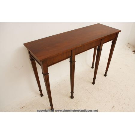 Langer antiker Georgian Beistelltisch