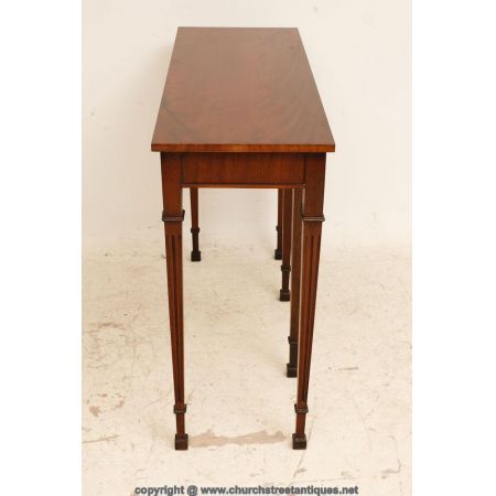 Langer antiker Georgian Beistelltisch