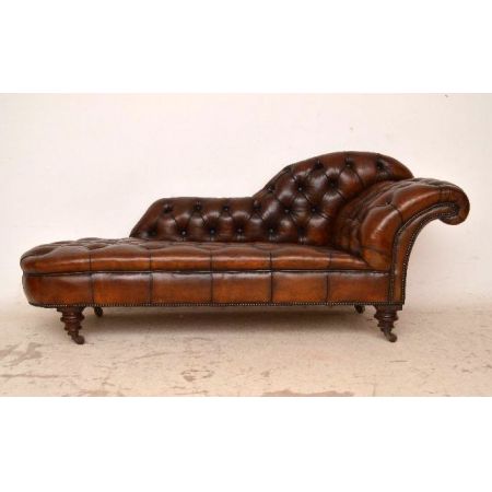 "Victorian Deep Buttoned Leather Chaise Longue" antik