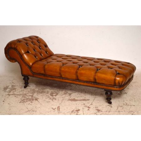 "Victorian Deep Buttoned Leather Day Bed / Chaise" antik