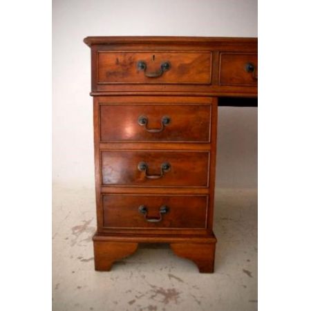 Großer Schreibtisch - Georgian Style - Eibe