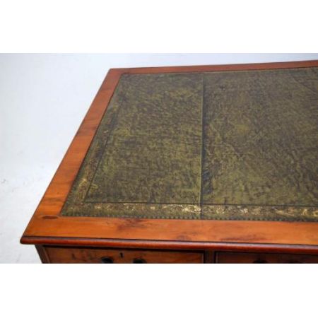 Großer Schreibtisch - Georgian Style - Eibe