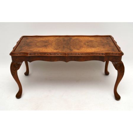 Antike Queen Anne Style Nußbaum Coffee Table