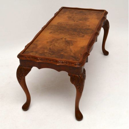 Antike Queen Anne Style Nußbaum Coffee Table