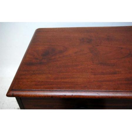 Antique Victorian Mahogany Chest of Drawers   Original