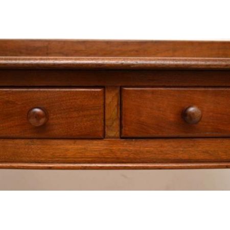 Viktoriansicher Schreibtisch oder Nebentisch schön für den Eingangsbereich 