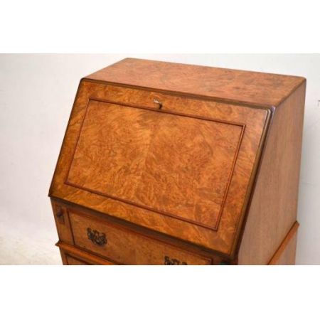  antiker Sekretär aus Nussbaum Walnut Bureau