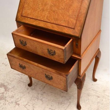  antiker Sekretär aus Nussbaum Walnut Bureau