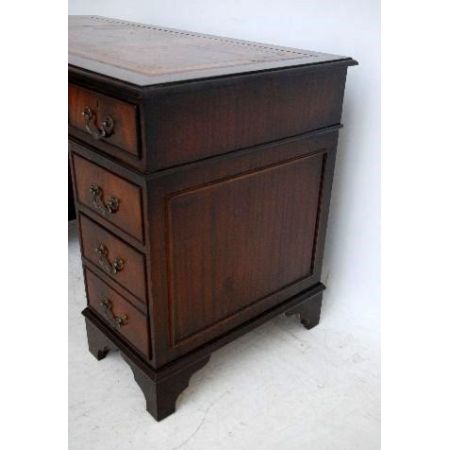 Mahagoni Schreibtisch mit  handgeprägter Lederplatte 9 Schubladen 