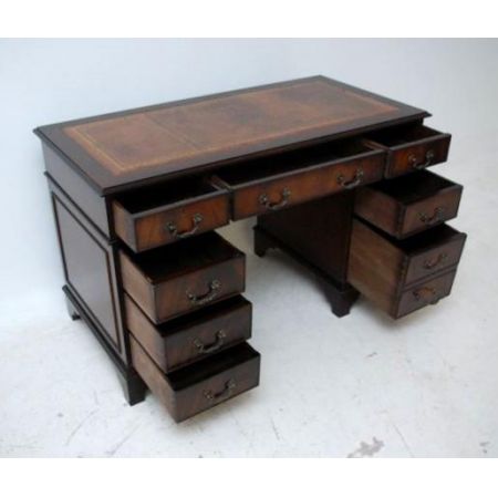 Mahagoni Schreibtisch mit  handgeprägter Lederplatte 9 Schubladen 