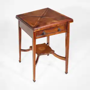 Antiker Klappbarer Spieltisch